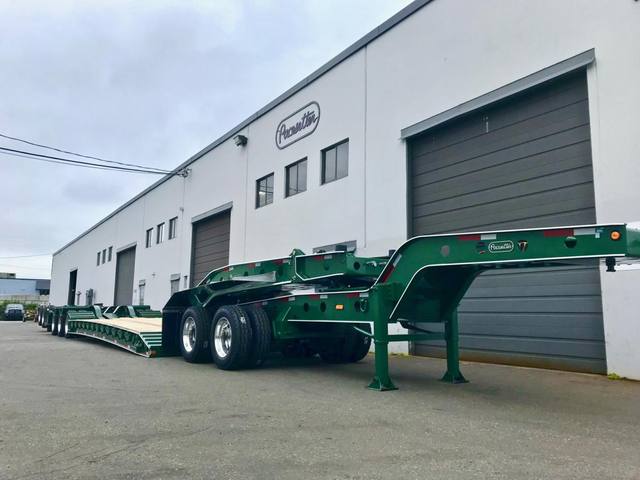 Green 65 ton lowbed train with jeep, tri-axle bed and tandem booster, photo 2 of 12
