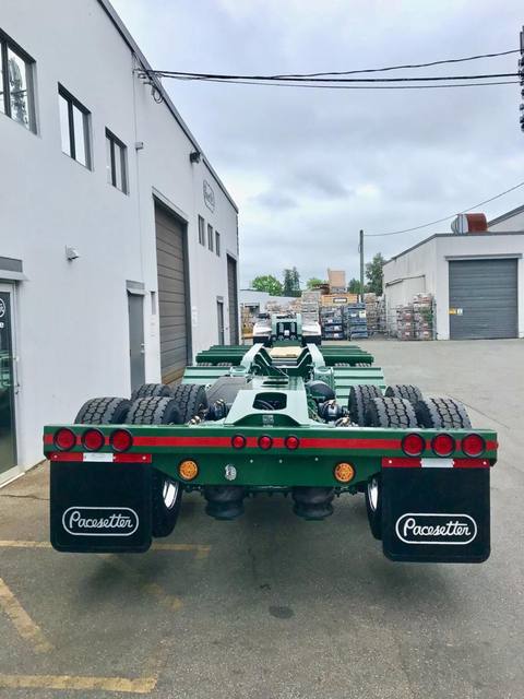 Green 65 ton lowbed train with jeep, tri-axle bed and tandem booster, photo 7 of 12